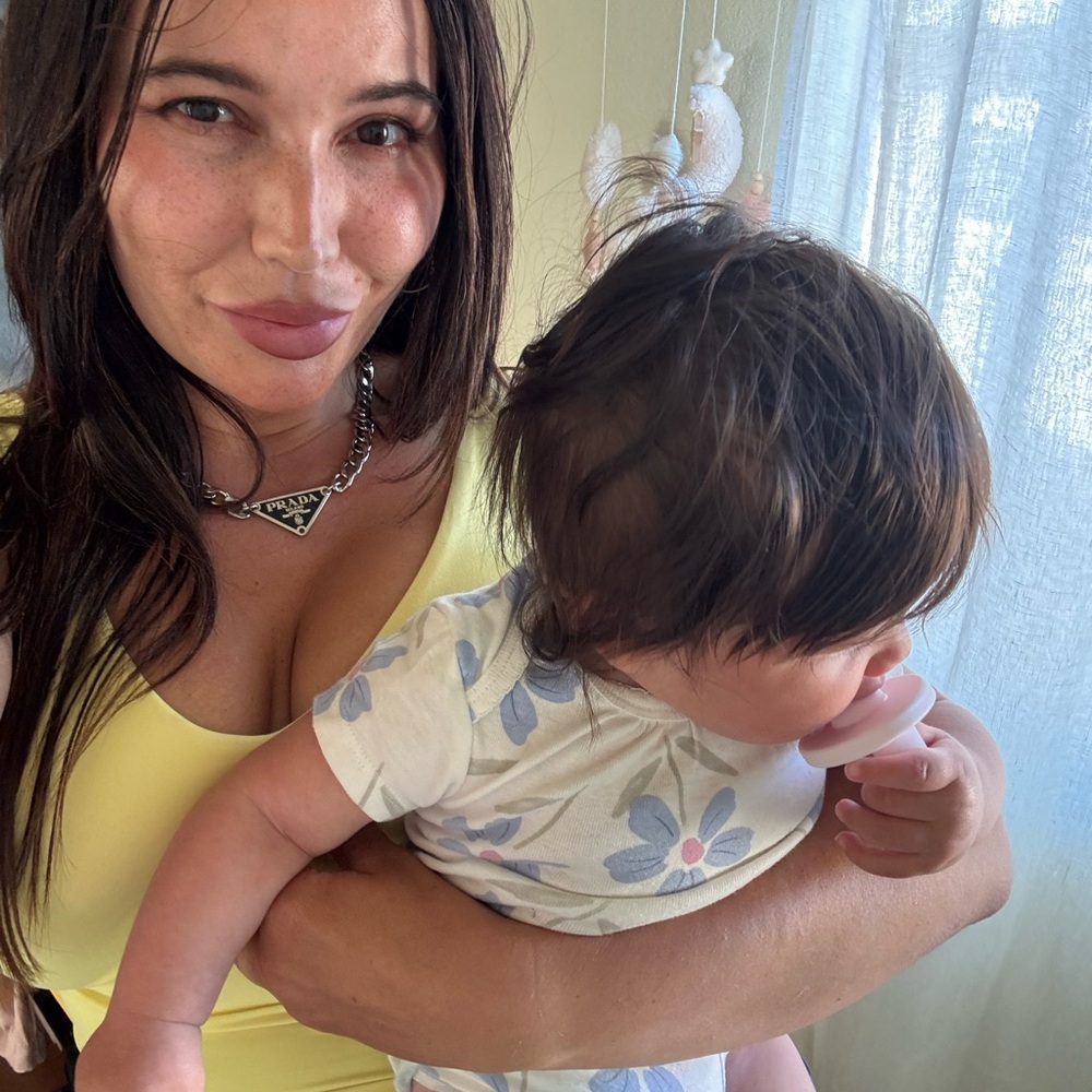 Meet your Posher, Courtney